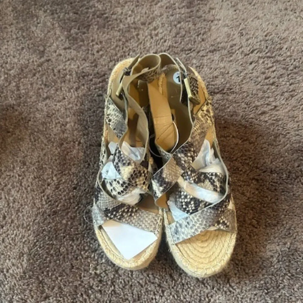 Marc Fisher Lalenni Snakeskin Espadrille Wedge sandals, size 11